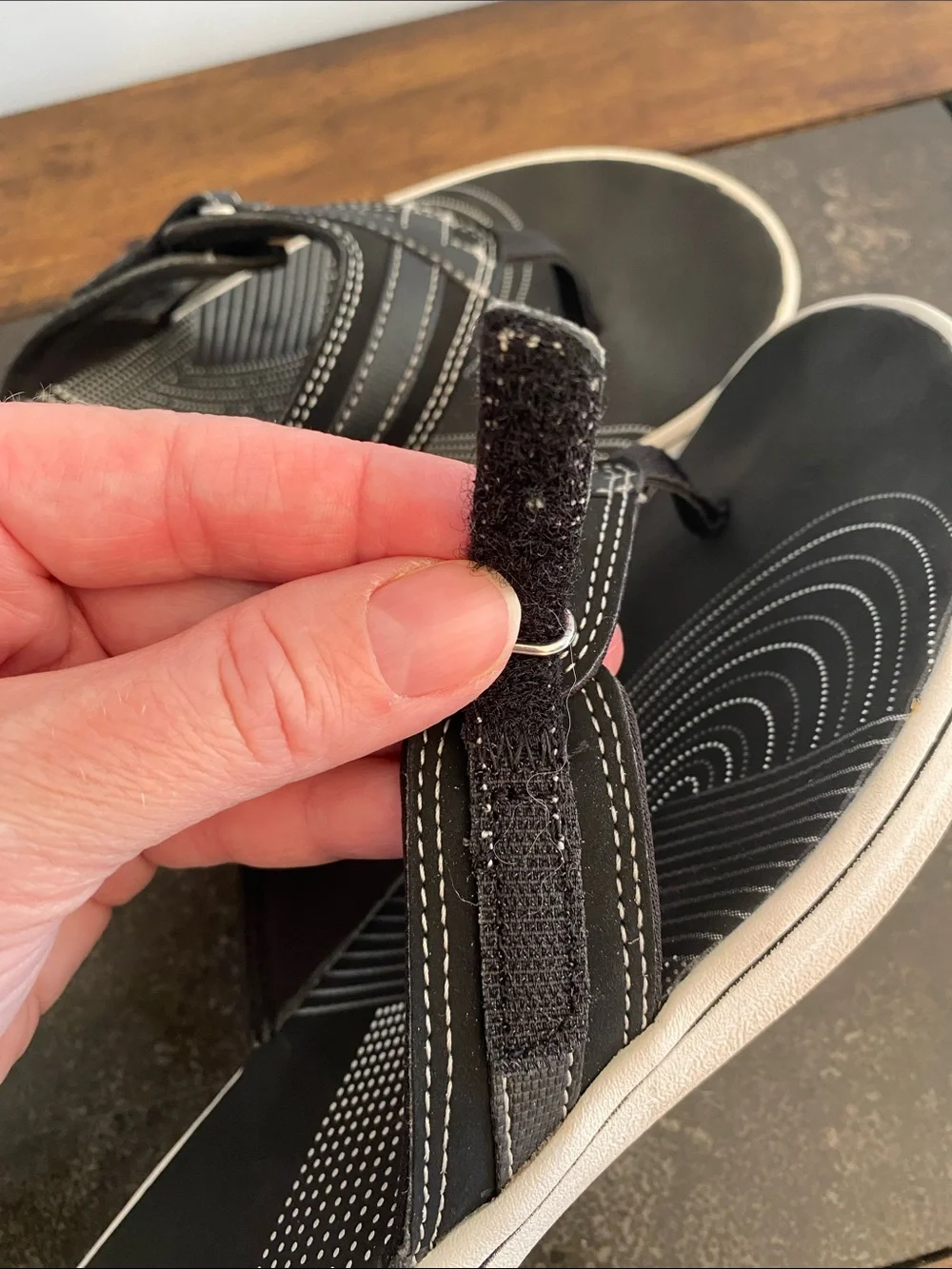 Clarks Women’s Cloudsteppers Flip-flops